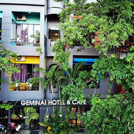 Geminai Hotel & Cafe Dong Hoi Exteriör bild