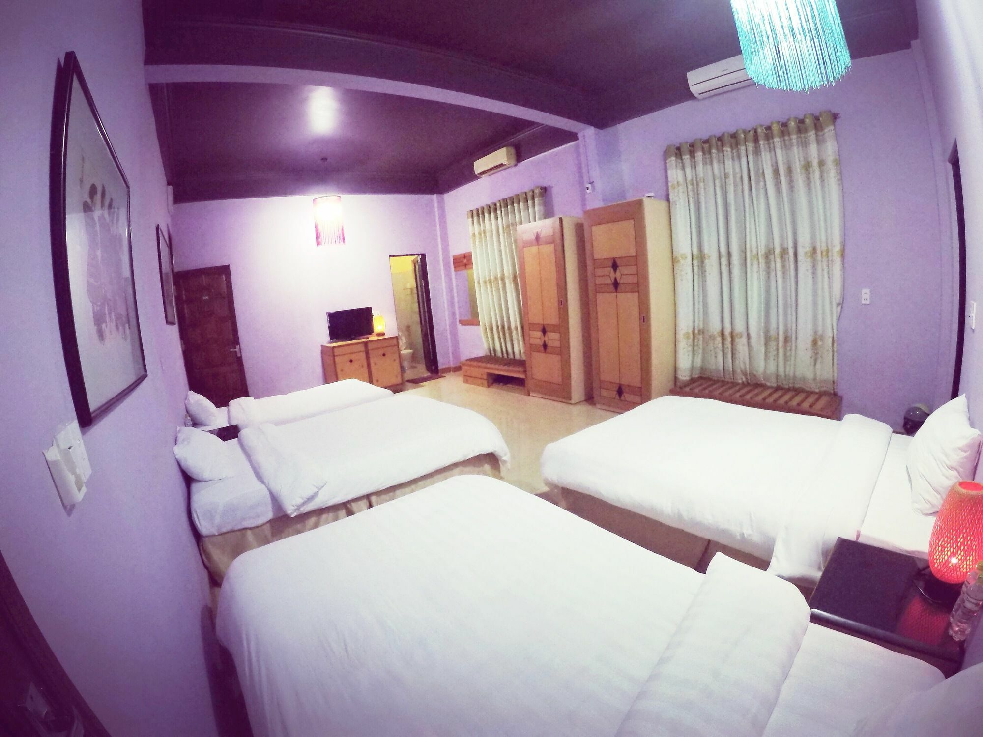 Geminai Hotel & Cafe Dong Hoi Exteriör bild