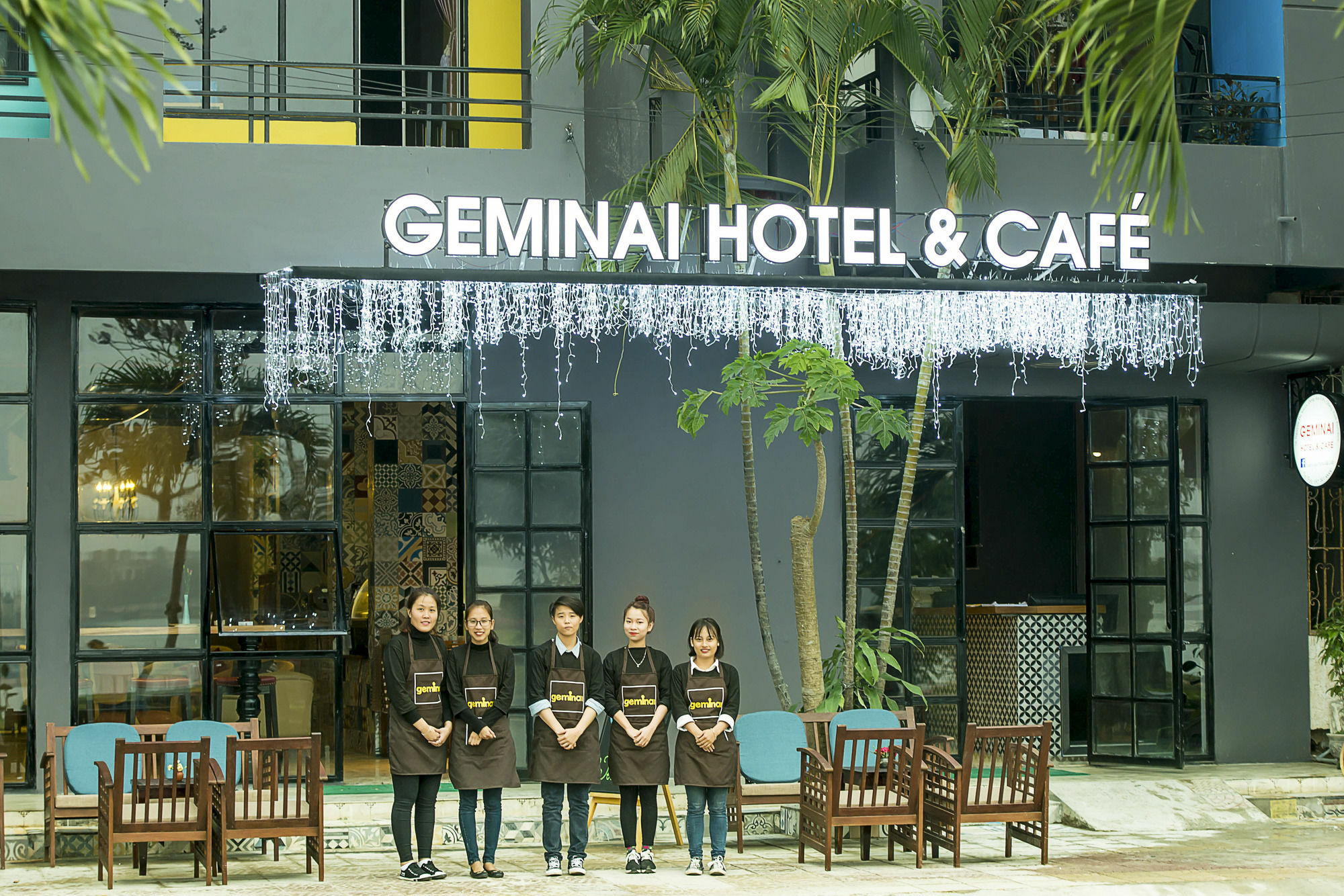 Geminai Hotel & Cafe Dong Hoi Exteriör bild